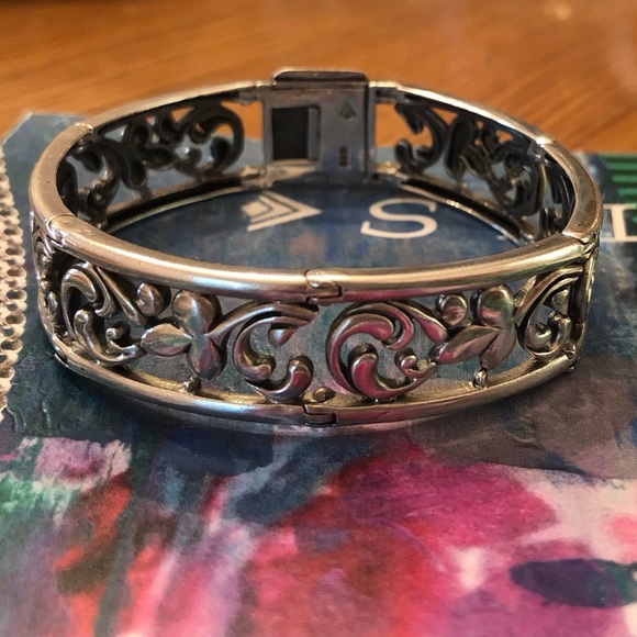 Silpada Filigree Sterling Silver Scroll Hinged Bracelet - Picture 1 of 16